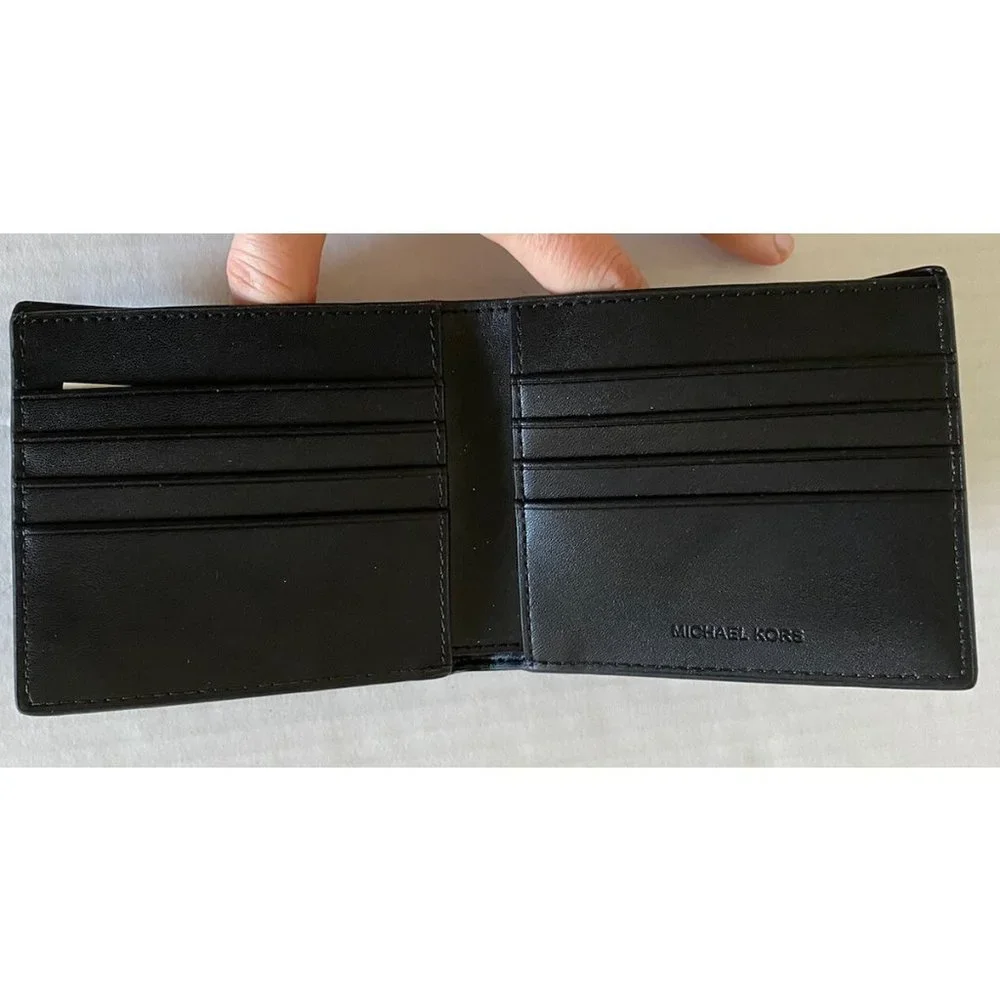 New Michael Kors Cooper Men's Billfold wallet Vegan Faux Leather Black / White